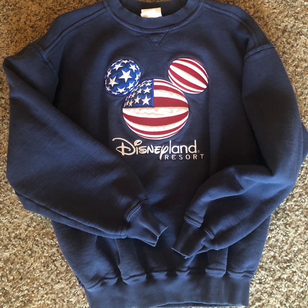 Disney USA Disneyland Resort crew neck sweater